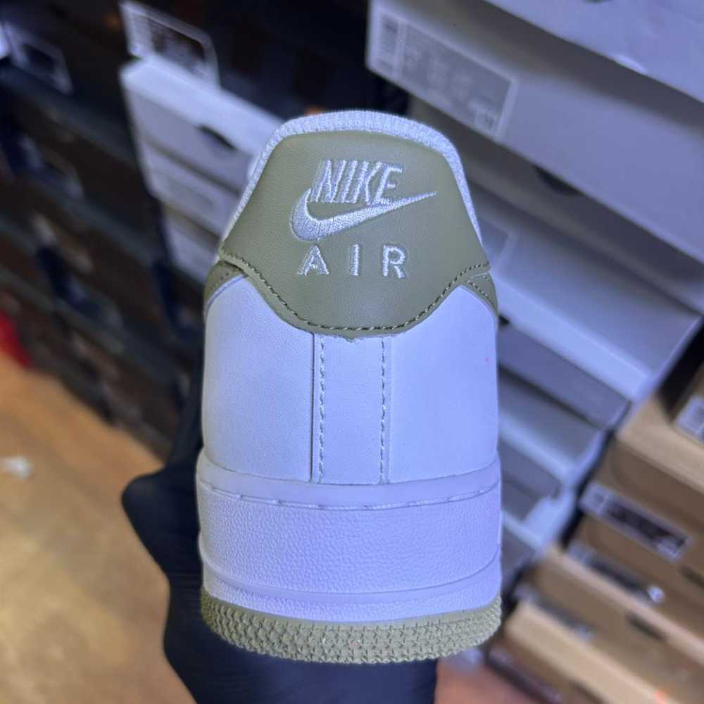 NIKE AIR FORCE 1 '07