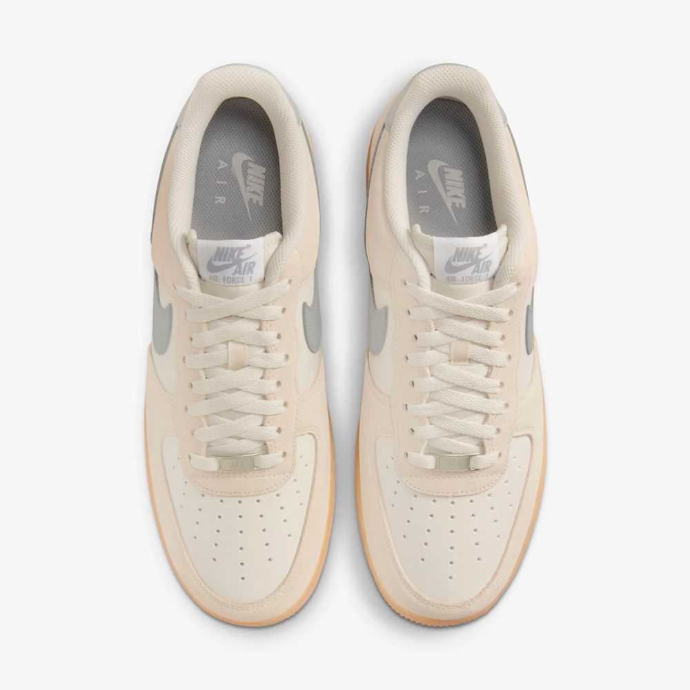 NIKE AIR FORCE 1 '07 LV8