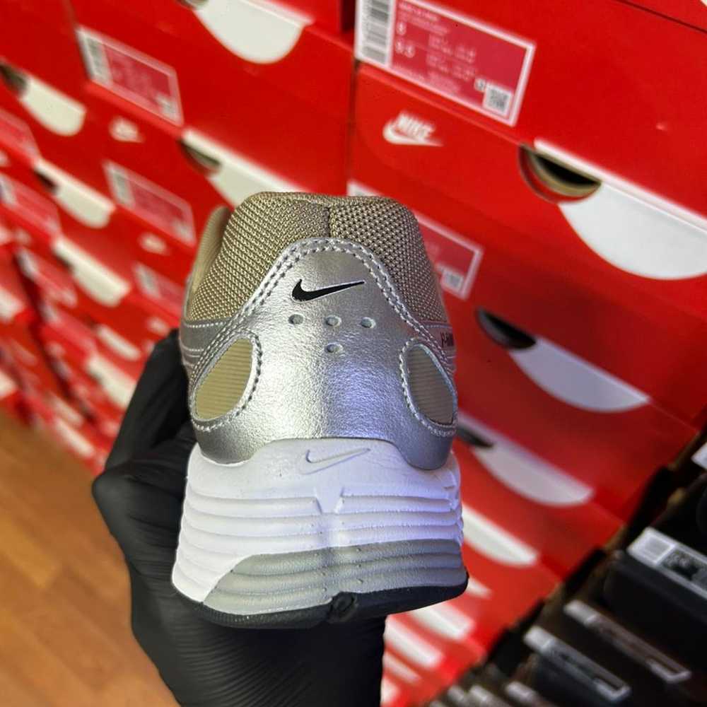 NIKE P-6000