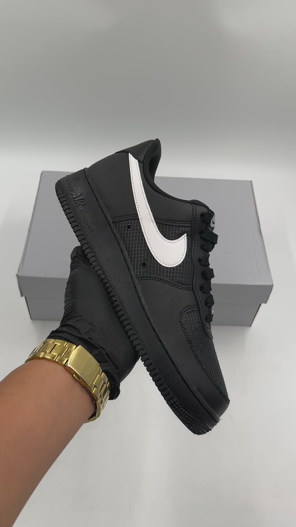 NIKE AIR FORCE 1 '07 LV8