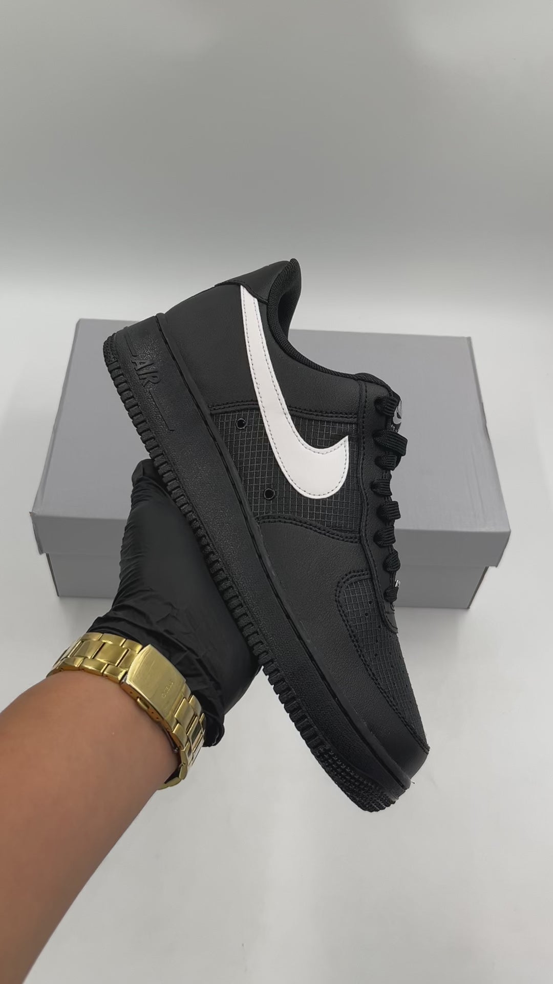NIKE AIR FORCE 1 '07 LV8