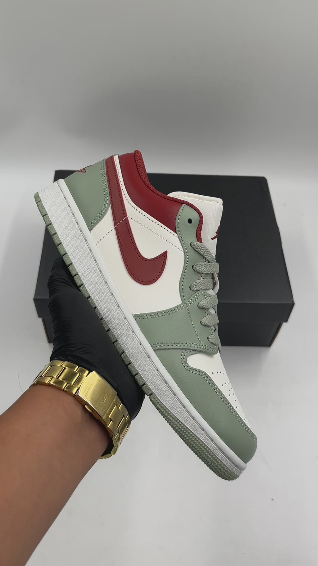 AIR JORDAN 1 LOW