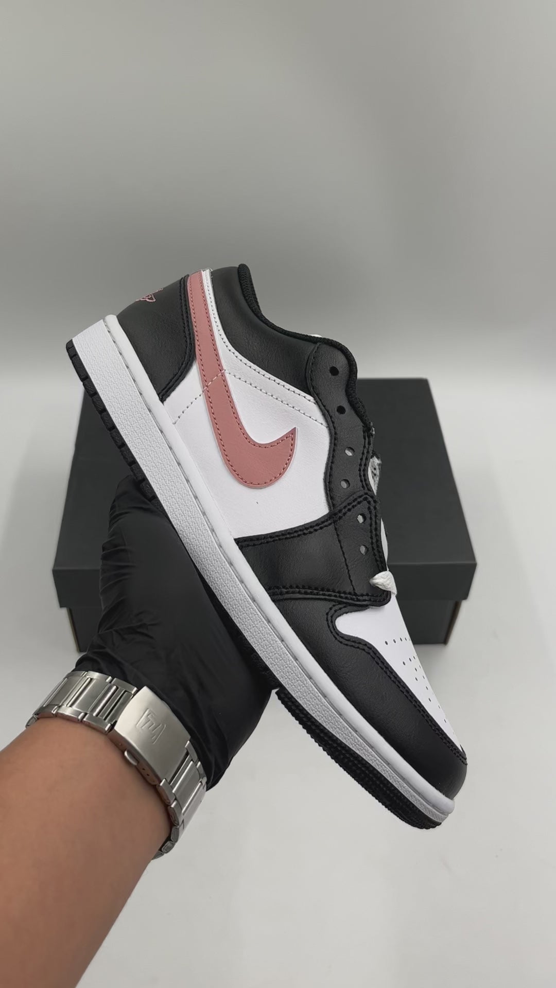 AIR JORDAN 1 LOW