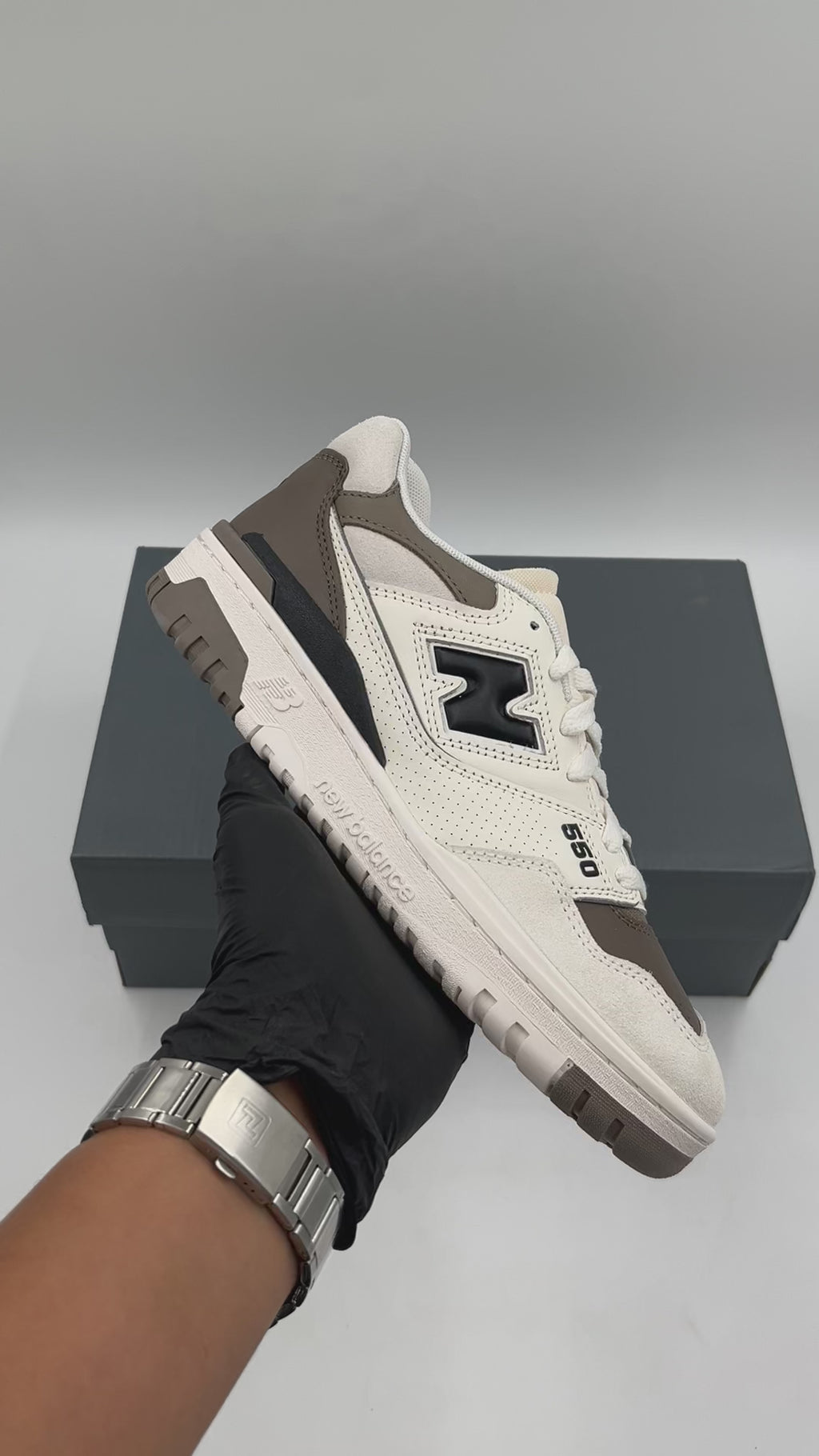 NEW BALANCE M55046O
