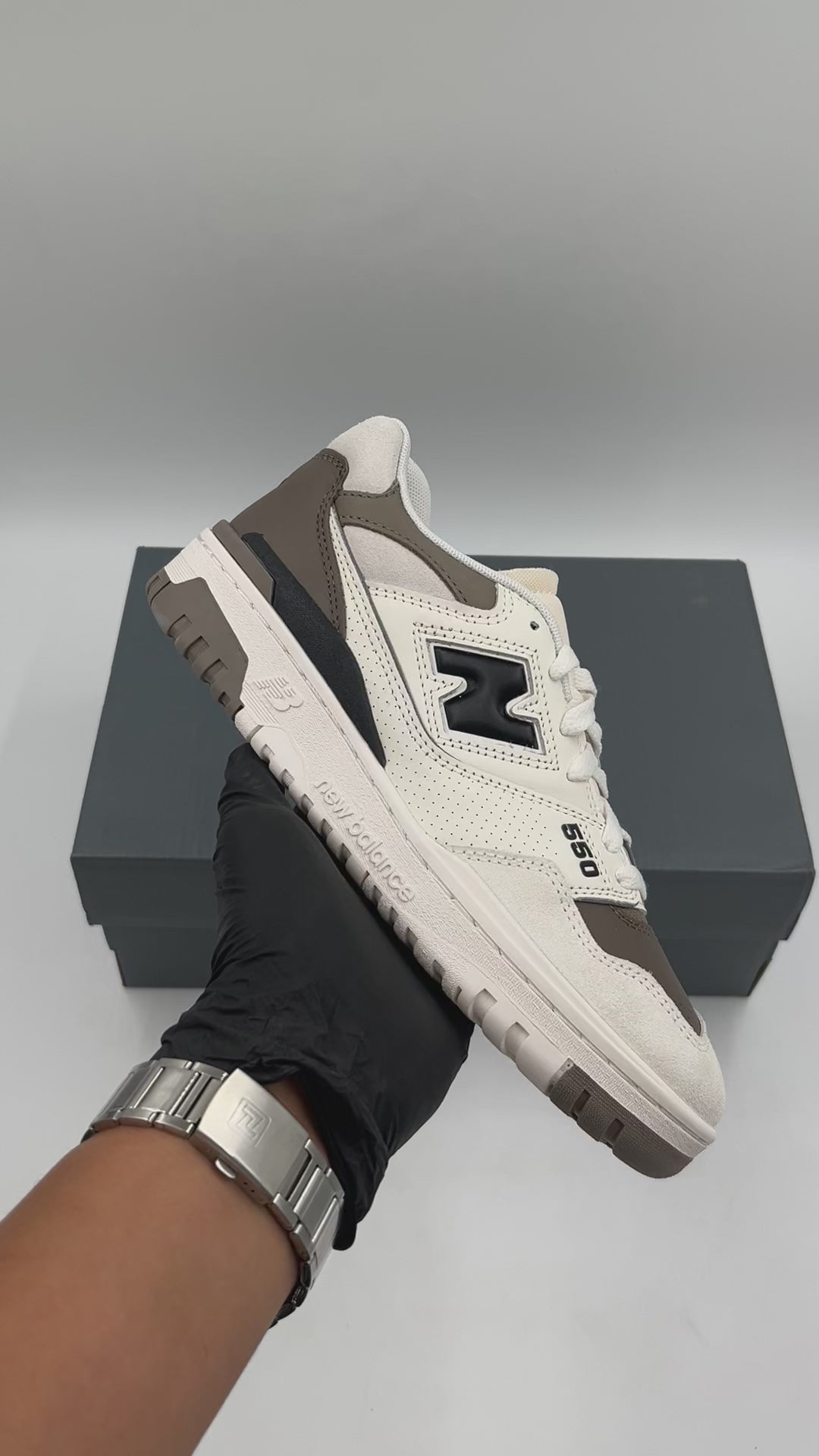 NEW BALANCE M55046O