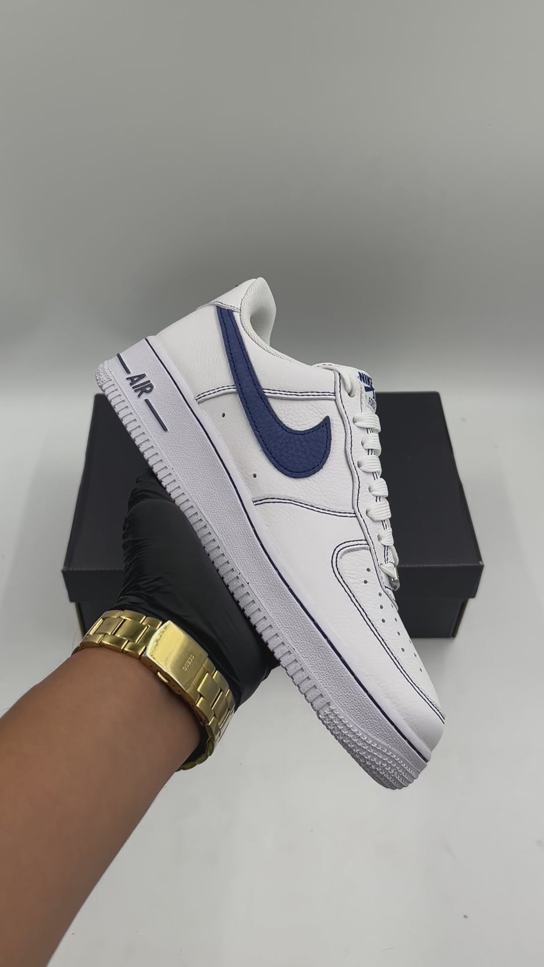 NIKE AIR FORCE 1 '07 LV8