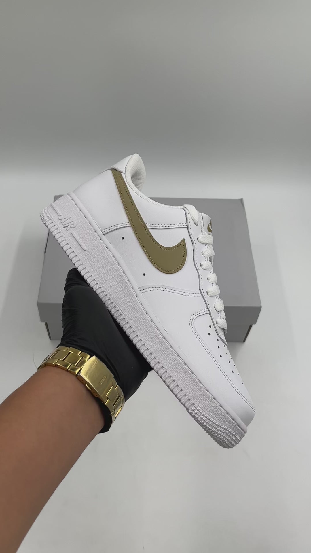 NIKE AIR FORCE 1 07