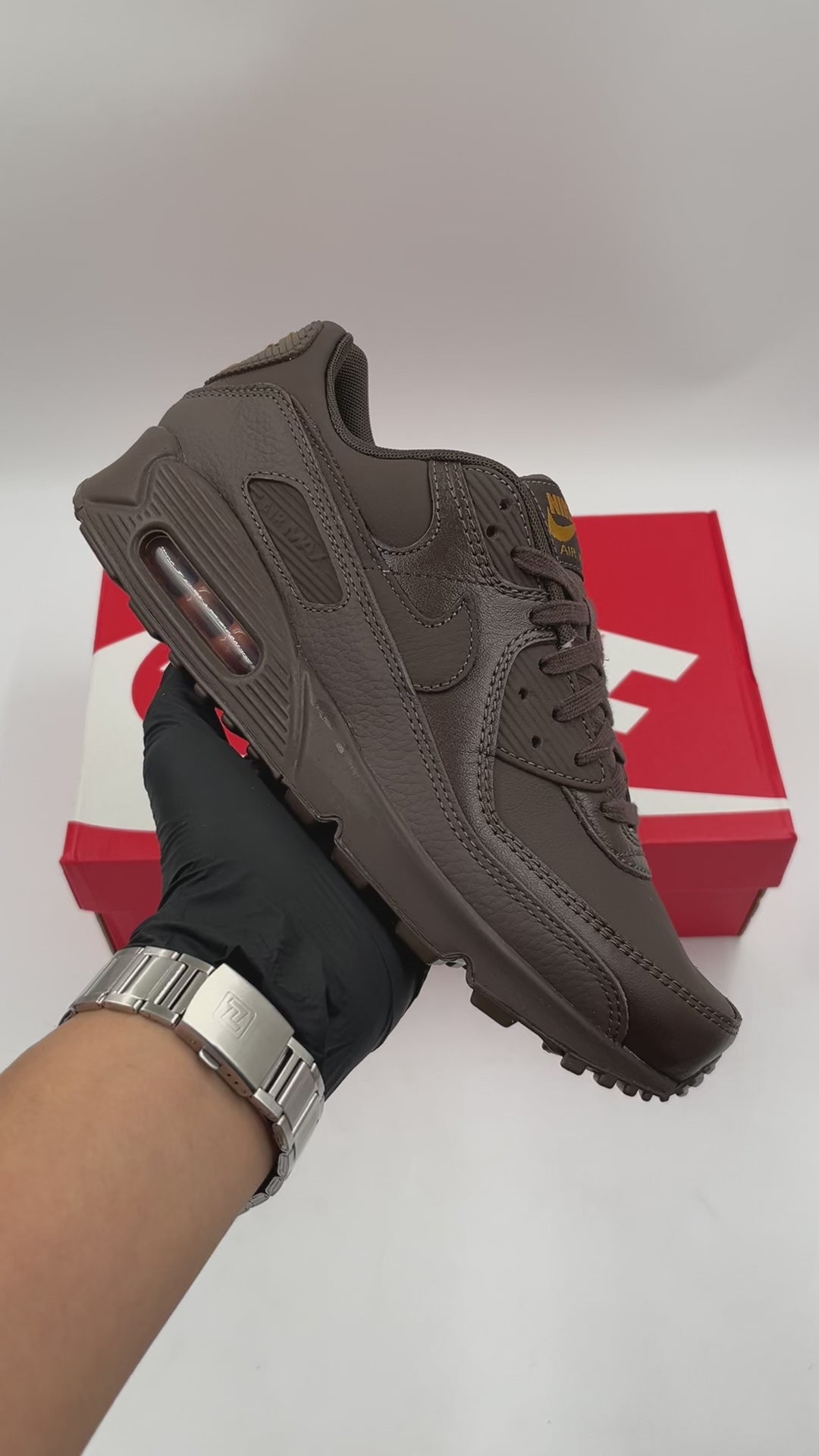 NIKE AIR MAX 90 ESS+