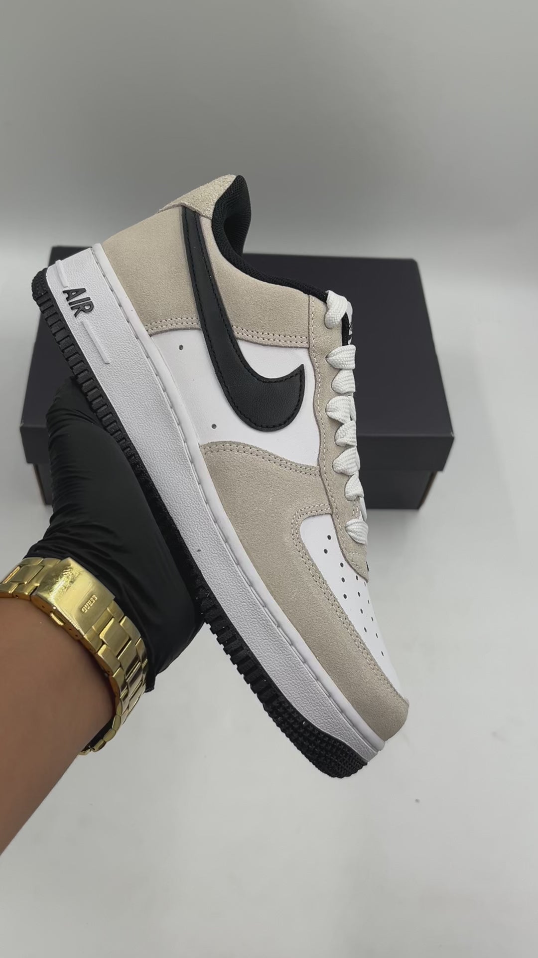 NIKE AIR FORCE 1 '07 LV8