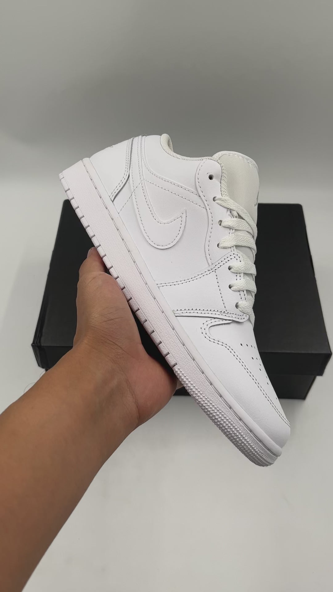 AIR JORDAN 1 LOW